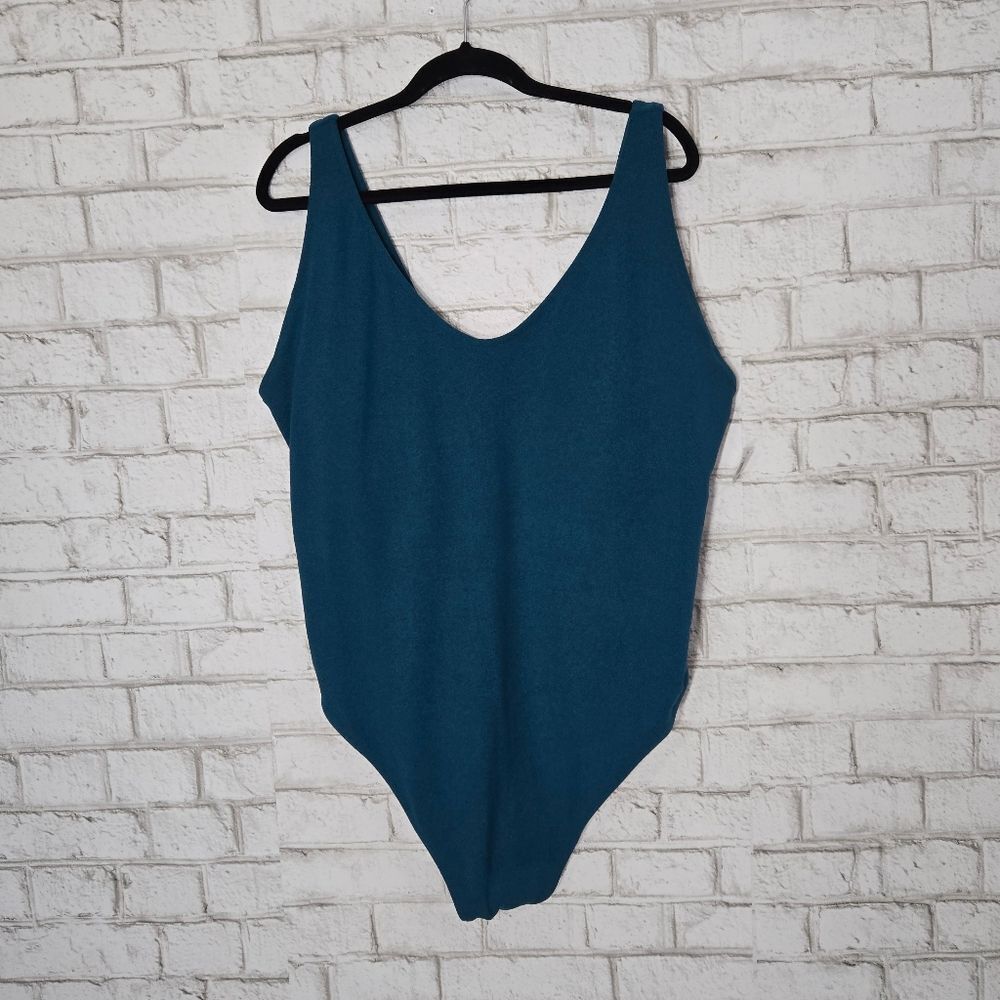 Old Navy NWT one-piece swimsuit